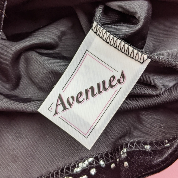 🚫 SOLD 🚫90s black velvet splatter paint crop top - Picture 5 of 6